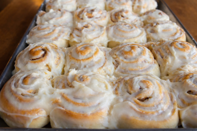 Quick & Easy Cinnamon Rolls