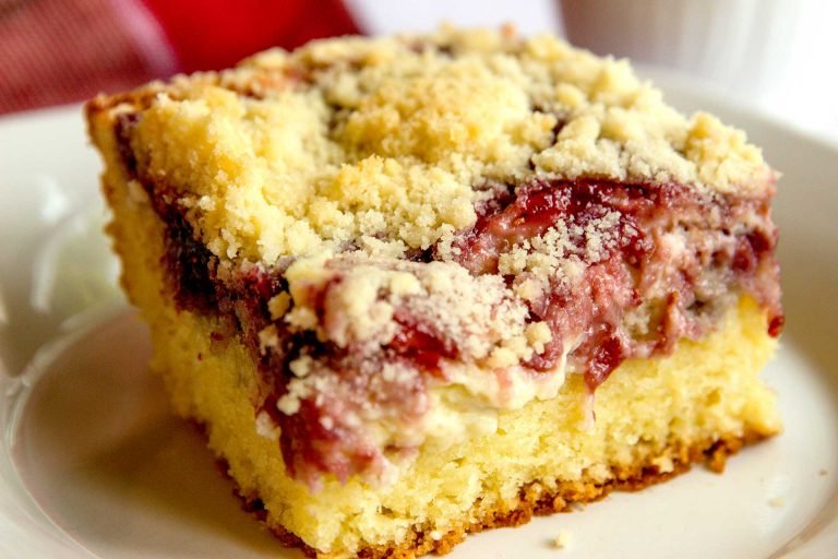 Raspberry Cream Cheese Coffee Cake