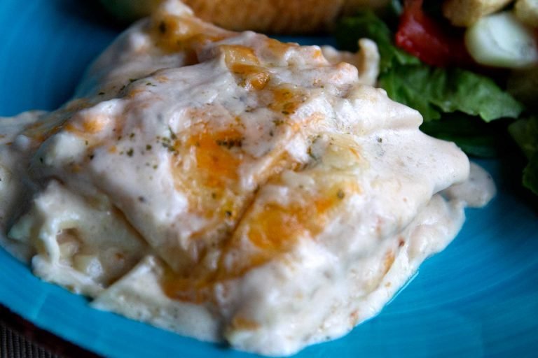 Alfredo Lasagna in a Slow Cooker