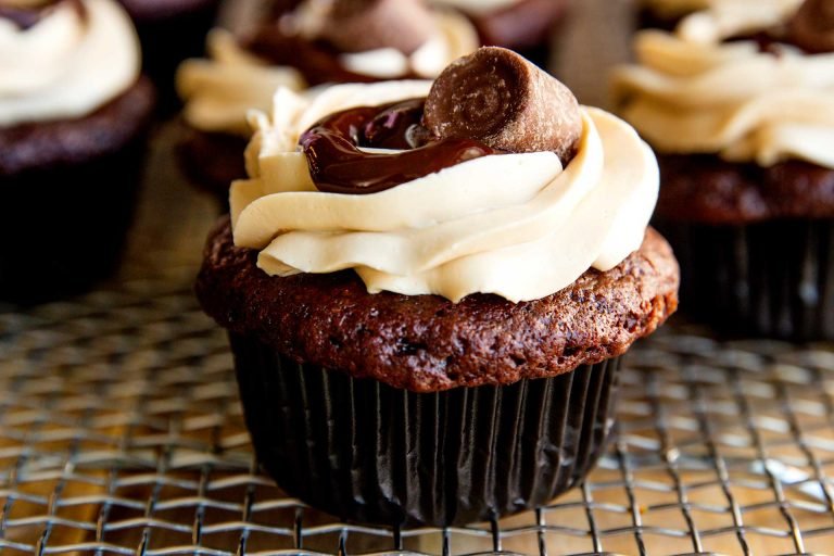 Rolo Cupcakes with Caramel Cream Cheese Frosting
