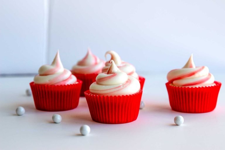 White Peppermint Truffle Cupcakes with Peppermint Cream Cheese Frosting